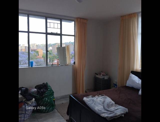 2 BEDROOM APARTMENT FOR SALE IN SUNNYSIDE